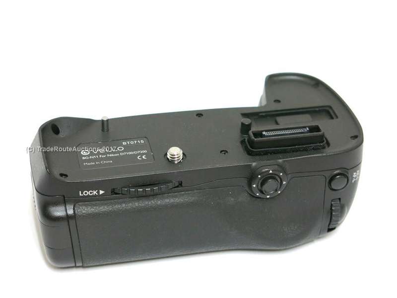 Vello Battery grip for Nikon D7100 & Nikon D7200