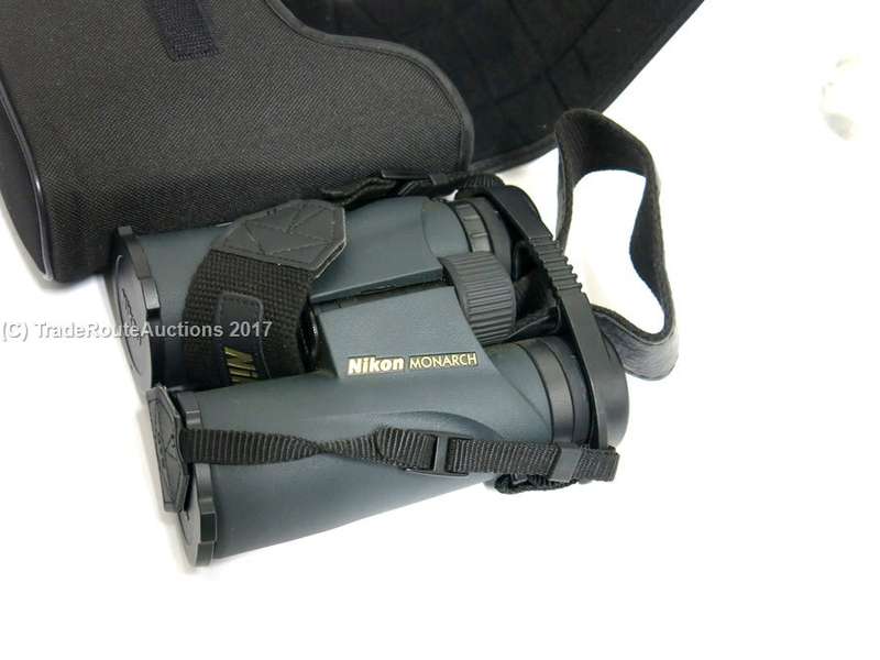 Nikon Monarch 10X42 DCF Binoculars - in Box Complete - DEMO