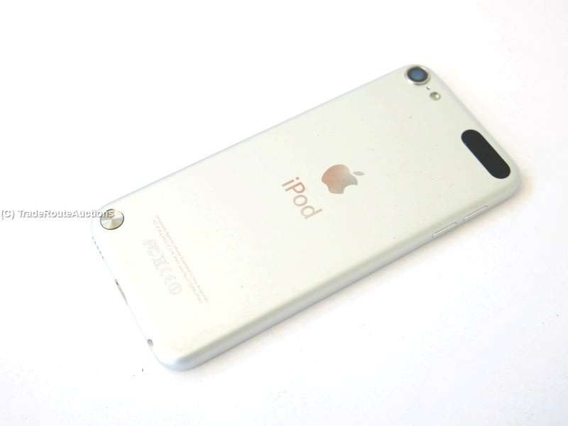 Apple iPod Touch | WHITE/SILVER | 32GB | 5th Generation | A1421 | MD720BT/A | RETINA DISPLAY