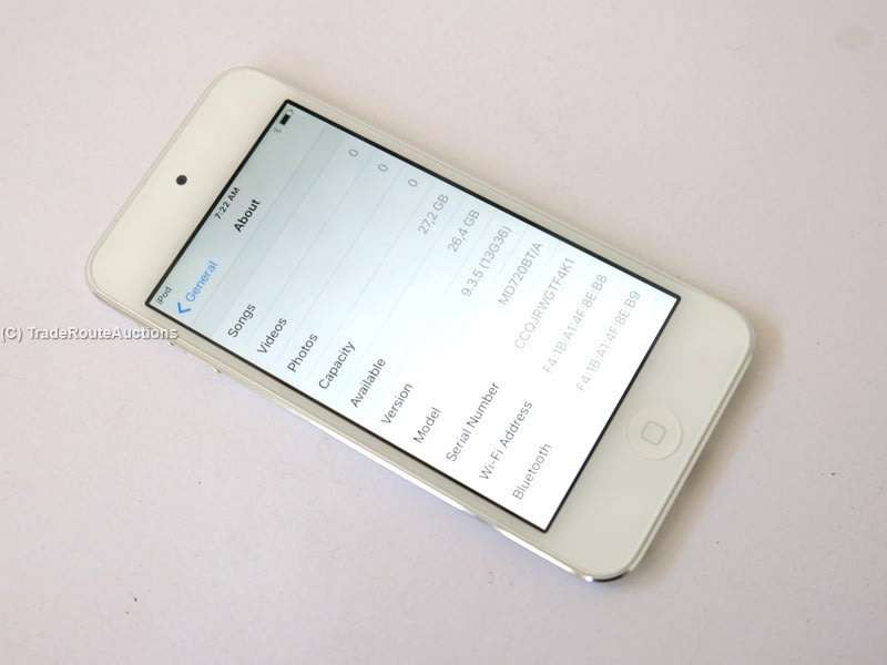 Apple iPod Touch | WHITE/SILVER | 32GB | 5th Generation | A1421 | MD720BT/A | RETINA DISPLAY