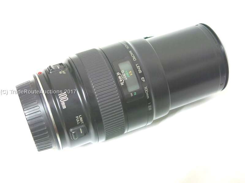 Canon EF 100mm f2.8 Macro Wide Angle Lens for Canon DSLR Cameras