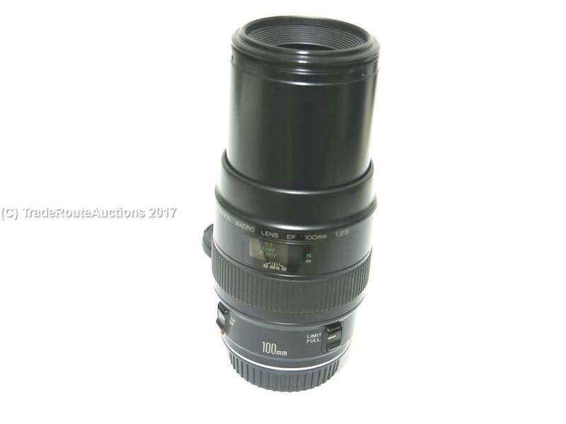 Canon EF 100mm f2.8 Macro Wide Angle Lens for Canon DSLR Cameras