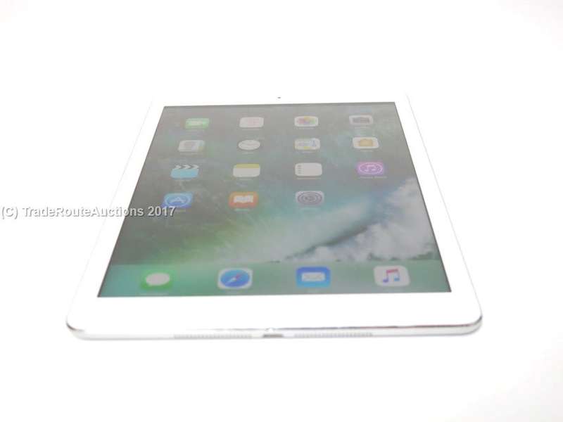 IPAD AIR | 16GB | WiFi only | MD788CH/A | A1474 | SILVER | GENUINE APPLE ***  RETINA DISPLAY  ***