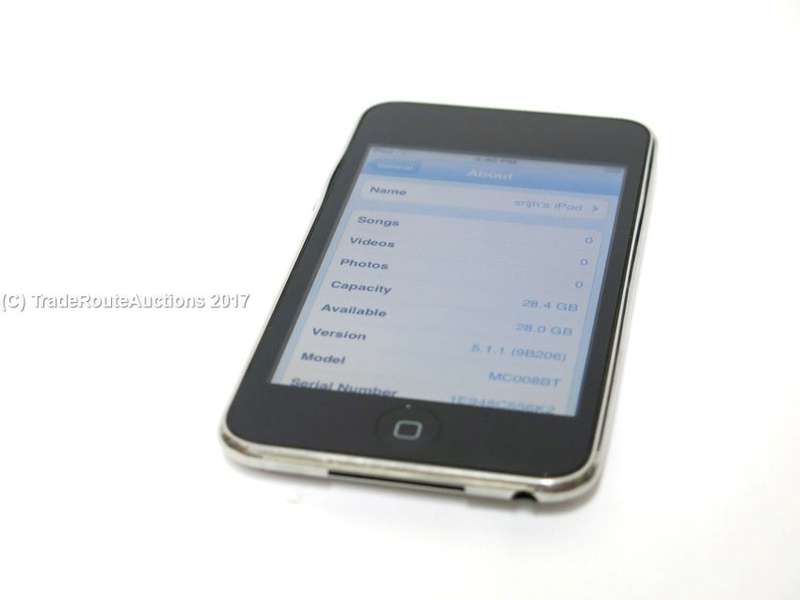 Apple iPod Touch Black | 32GB  | MC008BT | A1318  *** IPOD TOUCH ***