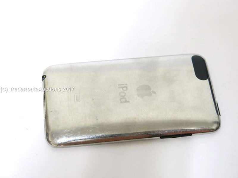 Apple iPod Touch Black | 32GB  | MC008BT | A1318  *** IPOD TOUCH ***