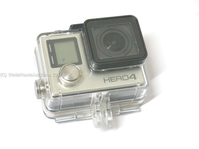 GoPro Hero4 SILVER CHDHY-401 | Built in Touch LCD Display | Wi-Fi | Comes with Casing