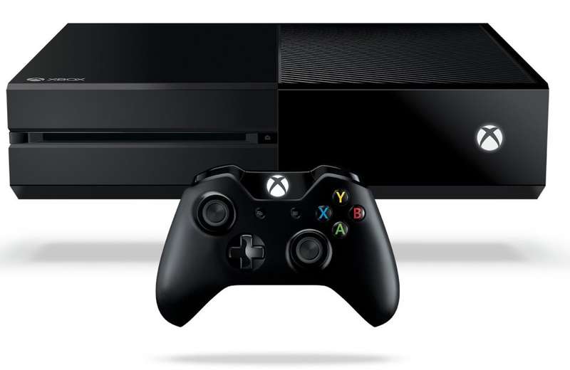 Microsoft Xbox One 1TB Model 1540 Gaming Console + 1 Controller