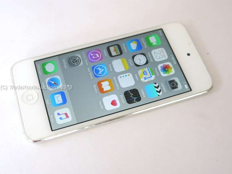 APPLE iPod Touch | MD721BT/A | 64GB SILVER | A1421 | 5TH GEN