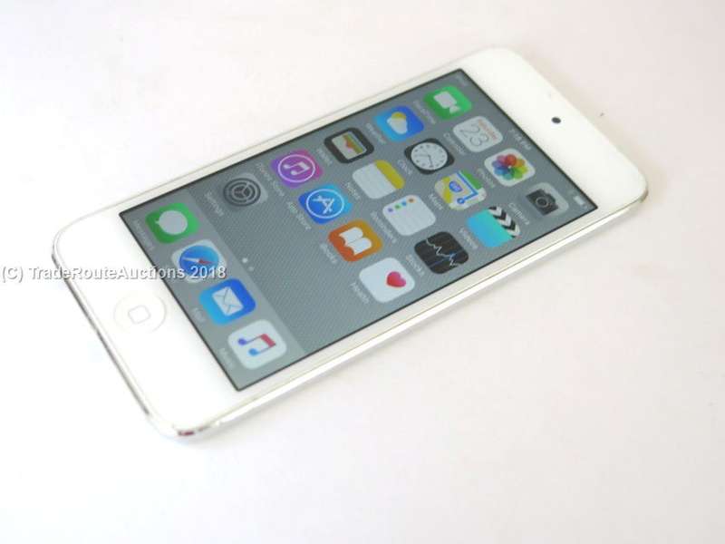 APPLE iPod Touch | MD721BT/A | 64GB SILVER | A1421 | 5TH GEN
