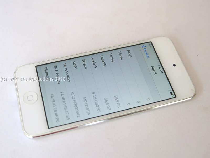 APPLE iPod Touch | MD721BT/A | 64GB SILVER | A1421 | 5TH GEN