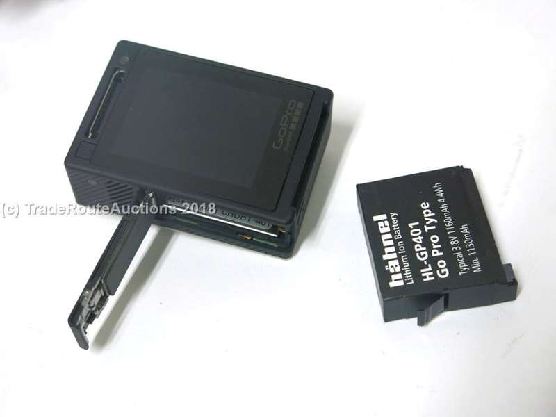 GoPro Hero4 SILVER CHDHY-401 | Built in Touch LCD Display | Wi-Fi | Comes with Casing