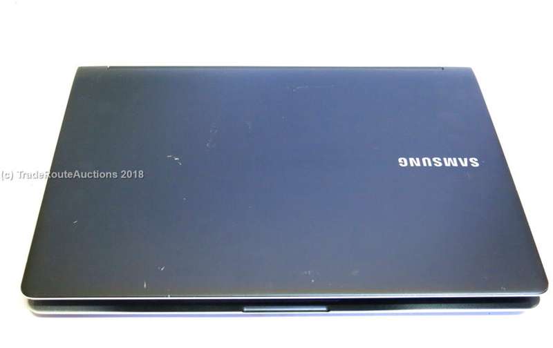 Samsung 900x3c slim Laptop  | 13.3 inch | CORE i5 33177U 1.7GHz | 4GB RAM | 128GB SSD | NOTEBOOK