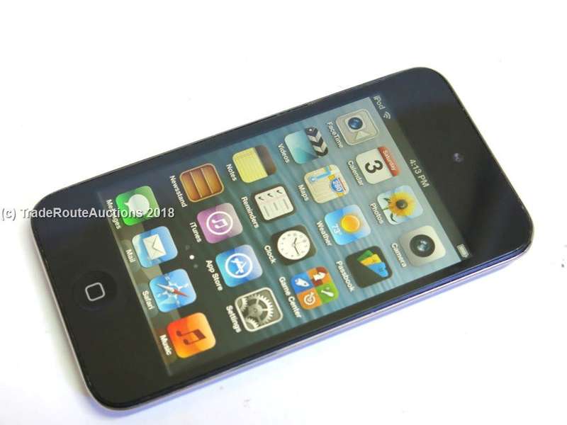 Apple iPod Touch 4th Generation Black | 8GB Retina Display | MC540LL/A | A1367