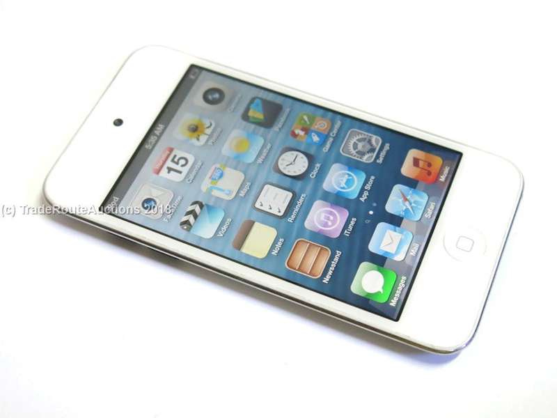 Apple iPod Touch 4th Generation White 16GB Retina Display Technology- MD059LL/A - A1367