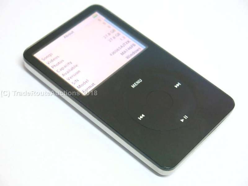 Apple iPod classic 5th Generation Black MA146FB - A1136 - 30GB