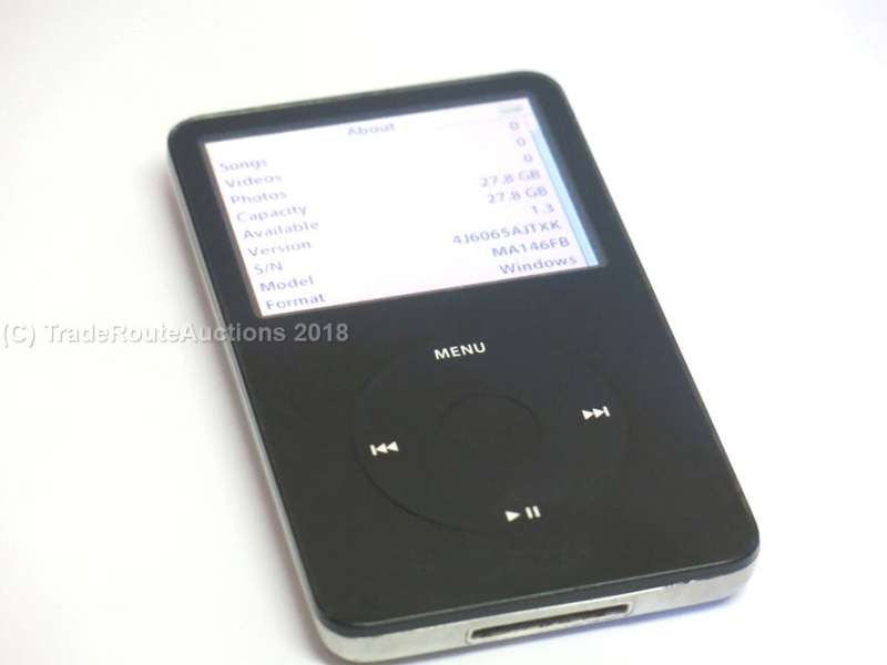 Apple iPod classic 5th Generation Black MA146FB - A1136 - 30GB