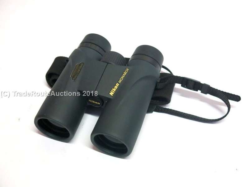 Nikon Monarch 8X42 Waterproof Binoculars - Dielectric Prism Coating