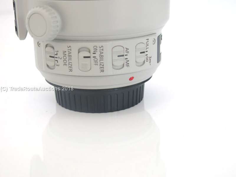 Canon EF 100-400mm f/4.5-5.6 L IS (IMAGE STABILIZER) Mark II USM Lens for Canon  DSLR Cameras