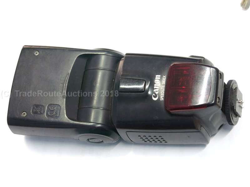 Canon Speedlite 580EX Flash for Canon EOS DIGITAL SLR Cameras *** BARGAIN ** Fits all CANON DSLRs