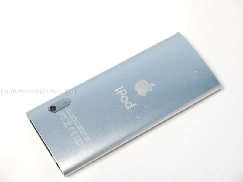 Apple iPod Nano 8GB | A1320 | MC027ZP | Silver - Camera