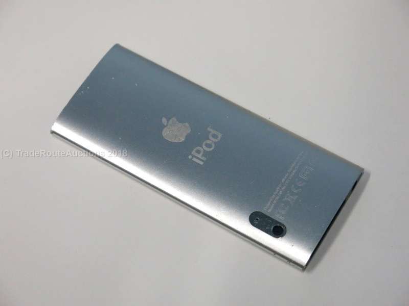 Apple iPod Nano 8GB | A1320 | MC027ZP | Silver - Camera