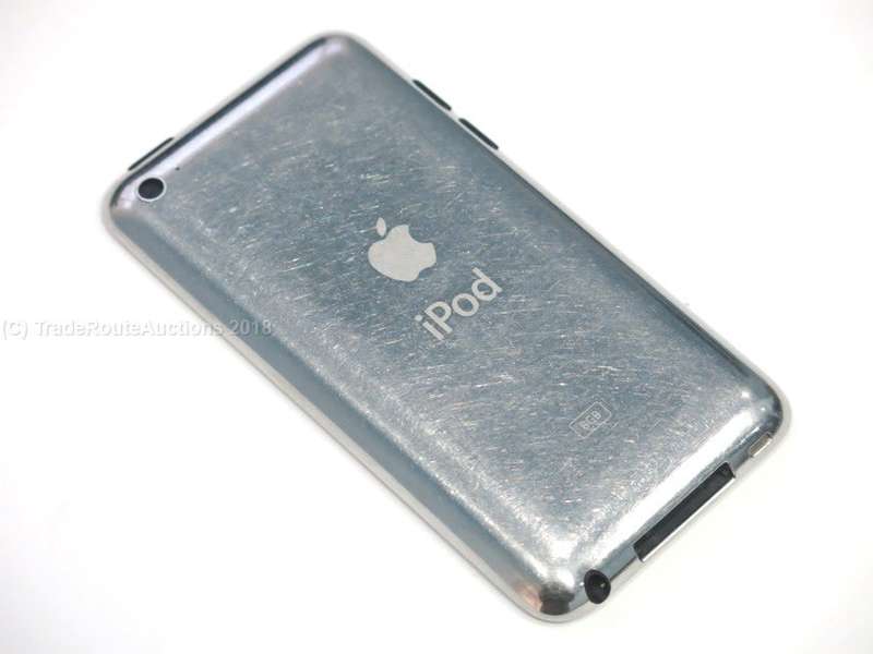 Apple iPod Touch 4th Generation White | 8GB Retina Display | MD057BT/A | A1367