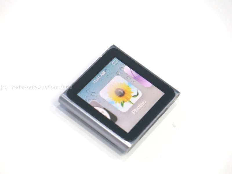 Apple iPod nano 6th Generation (8GB) (Graphite) MC688