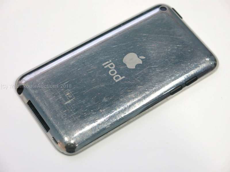 Apple iPod Touch | BLACK | 8GB | 4th Generation | MC540BT/A | RETINA DISPLAY