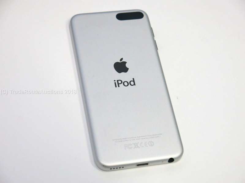 Apple iPod Touch | BLACK | 16GB | 5th Generation | A1509 | ME643BT/A | RETINA DISPLAY