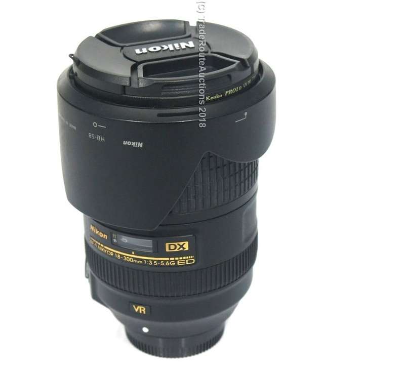 NIKON AF-S DX NIKKOR 18-300mm f/3.5-5.6G ED VR ii Lens for Nikon Digital SLR Cameras