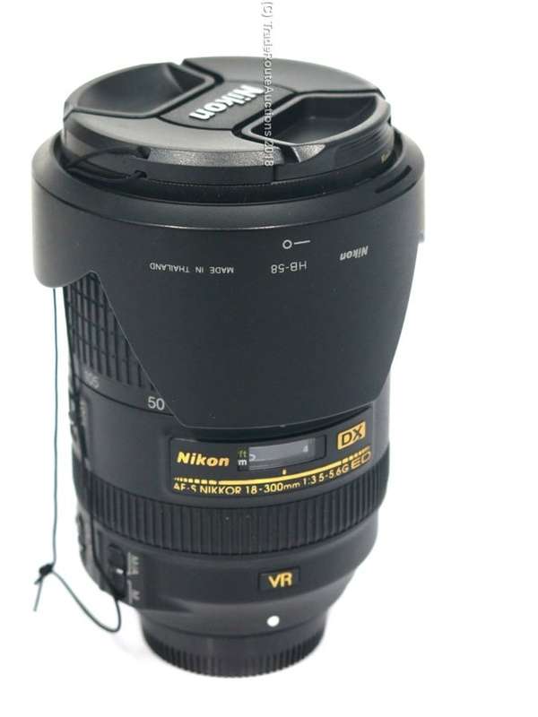 NIKON AF-S DX NIKKOR 18-300mm f/3.5-5.6G ED VR ii Lens for Nikon Digital SLR Cameras
