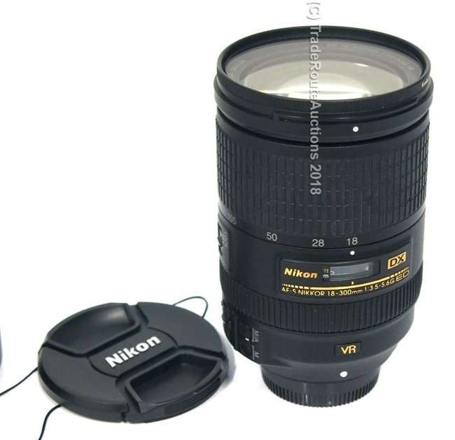 NIKON AF-S DX NIKKOR 18-300mm f/3.5-5.6G ED VR ii Lens for Nikon Digital SLR Cameras