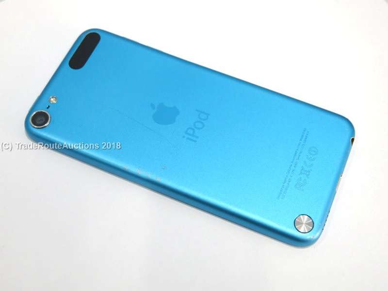 Apple iPod Touch | BLUE | 64GB | 5th Generation | A1421 | MD718BT/A | RETINA DISPLAY