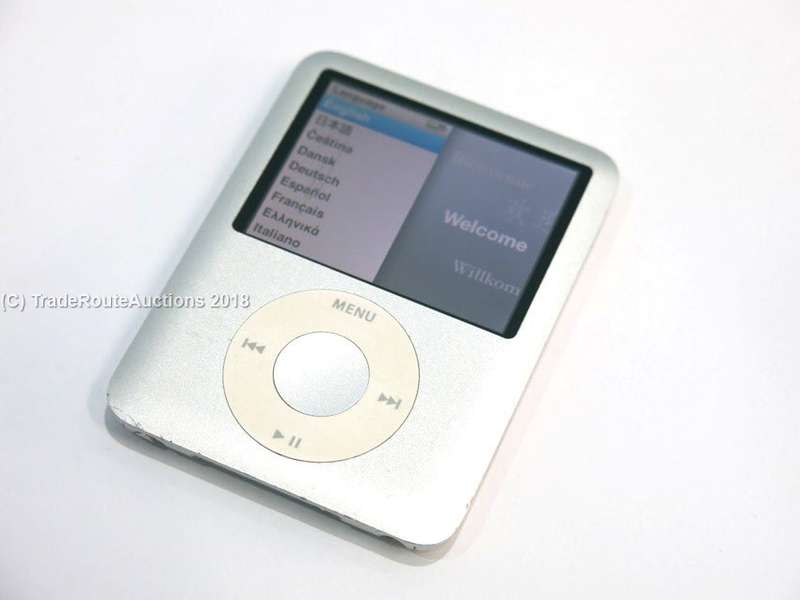 Apple iPod Nano | Silver | 4GB | 3rd Generation | MA978