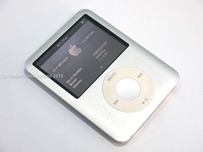 Apple iPod Nano | Silver | 4GB | 3rd Generation | MA978