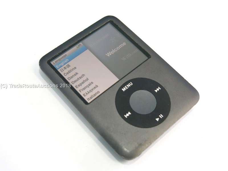 Apple iPod Nano | Black | 8GB | 3rd Generation | MB261 | A1236  **** IPOD NANO ****