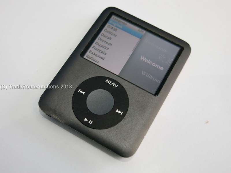 Apple iPod Nano | Black | 8GB | 3rd Generation | MB261 | A1236  **** IPOD NANO ****