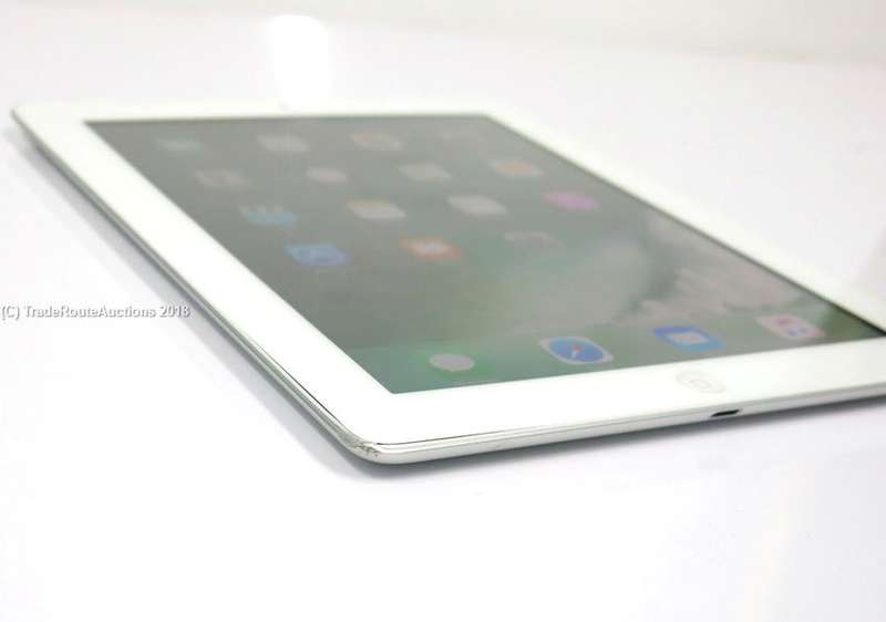 IPAD 4 | 16GB | WiFi ONLY | WHITE | IPAD4 RETINA DISPLAY - PLZ READ