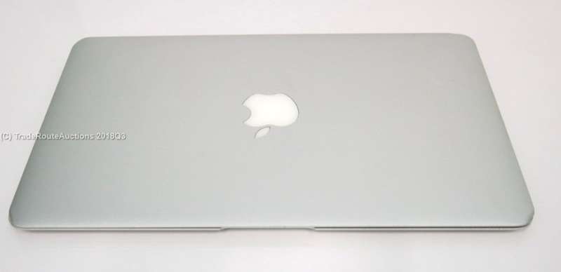 MacBook Air 11.6-inch | Core i5 1.6GHz | 4GB DDR3 RAM | 128GB SSD FLASH - Macbook Air