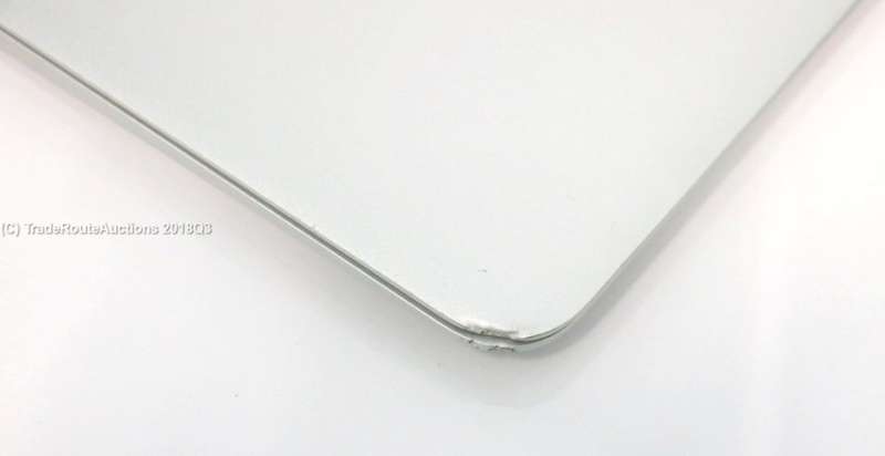 MacBook Air 11.6-inch | Core i5 1.6GHz | 4GB DDR3 RAM | 128GB SSD FLASH - Macbook Air
