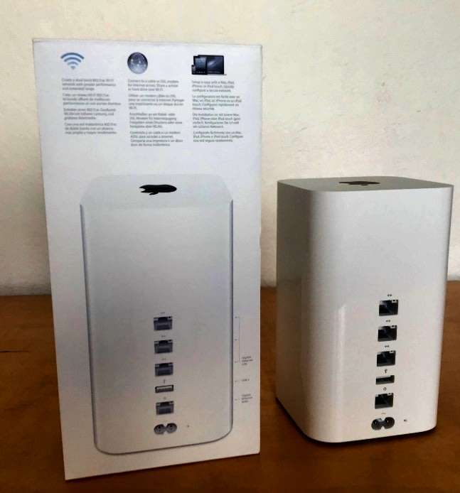 Apple AirPort Extreme Wireless Router 6th Gen 802.11ac ME918Z/A A1521