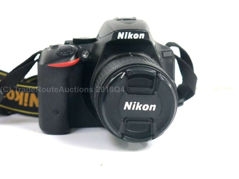 NIKON D5500 DSLR CAMERA BODY plus Nikon AF-P Zoom Nikkor 18-55mm DX Lens Kit
