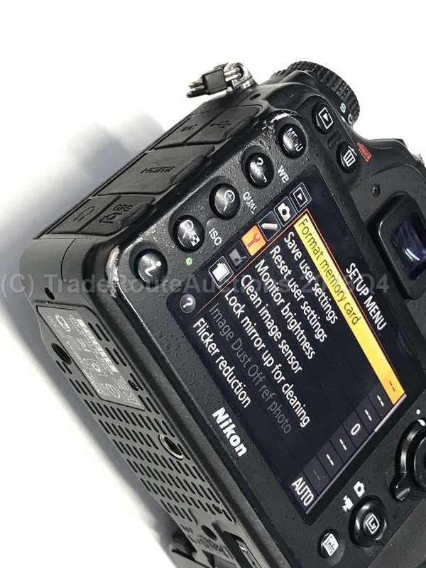 NIKON D7100 DSLR CAMERA Body 24 Megapixels DX PROFESSIONAL DSLR BODY