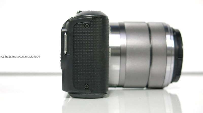 SONY NEX-3 14.2MP with 18-55mm Lens Optical Steady Shot E-MOUNT Digital Camera Kit - Grab a bargain