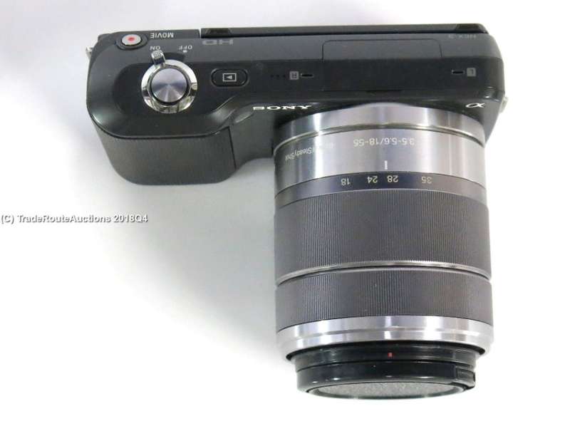 SONY NEX-3 14.2MP with 18-55mm Lens Optical Steady Shot E-MOUNT Digital Camera Kit - Grab a bargain