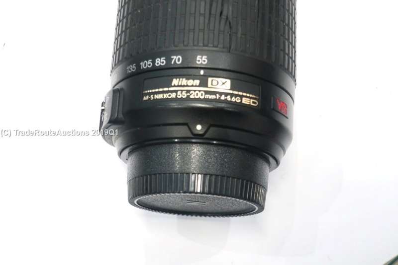 Nikon AF-S NIKKOR 55-200mm VR [ VIBRATION REDUCTION ] LENS