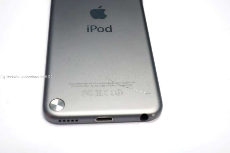 Apple iPod Touch | SPACE GREY | 32GB | 5th Generation | A1421 | ME978BT/A | RETINA DISPLAY