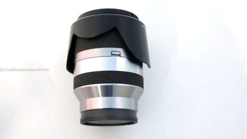 BOXED - Sony E 18-200mm F3.5-6.3 OSS E-Mount Zoom Lens (SEL18200LE) NEX