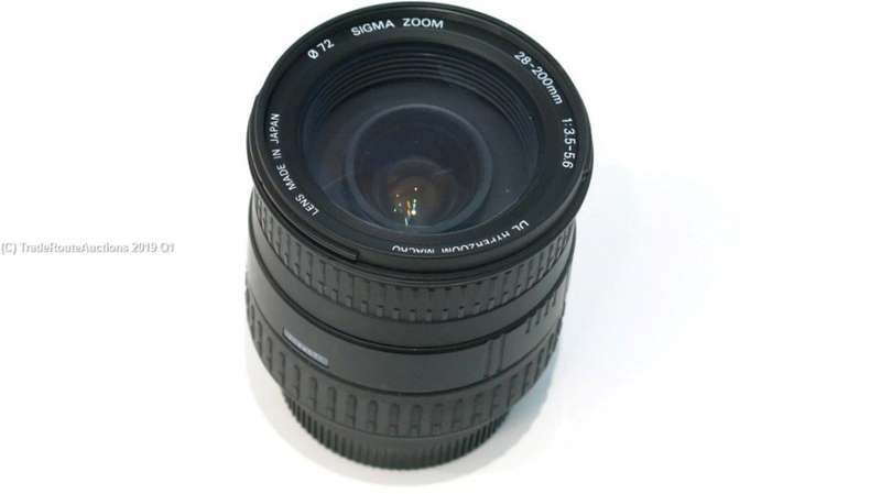 Sigma 28-200mm f 3.5-5.6 Aspherical IF DL HYPERZOOM MACRO for SONY MINOLTA Digital SLR Cameras