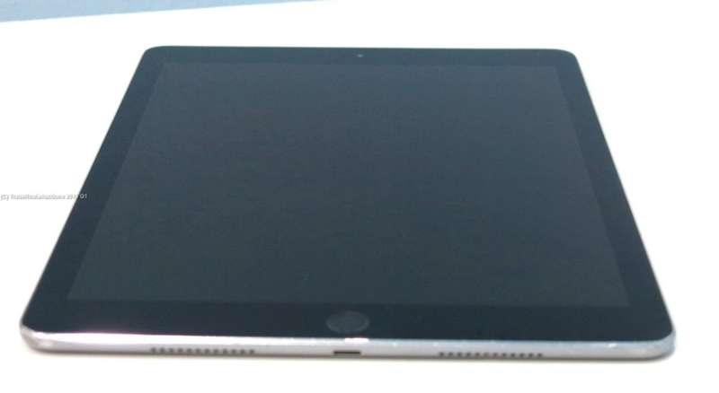 IPAD Pro 9.7-inch | MLQ32HC/A | 128GB | WiFi + 4G CELLULAR | Space Grey | A1674 | RETINA DISPLAY